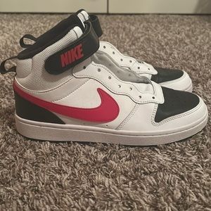 Nike Court Borough Mid 2 Sneakers